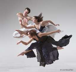 photos photographer lois greenfield website Simon Q. Walden, FilmPhotoAcademy.com, sqw, FilmPhoto, photography