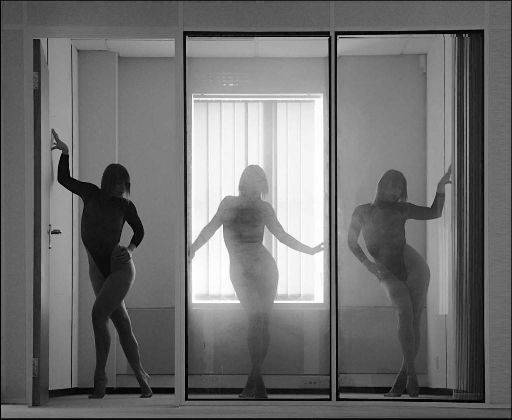 poses panels freya vertical reflections Simon Q. Walden, FilmPhotoAcademy.com, sqw, FilmPhoto, photography